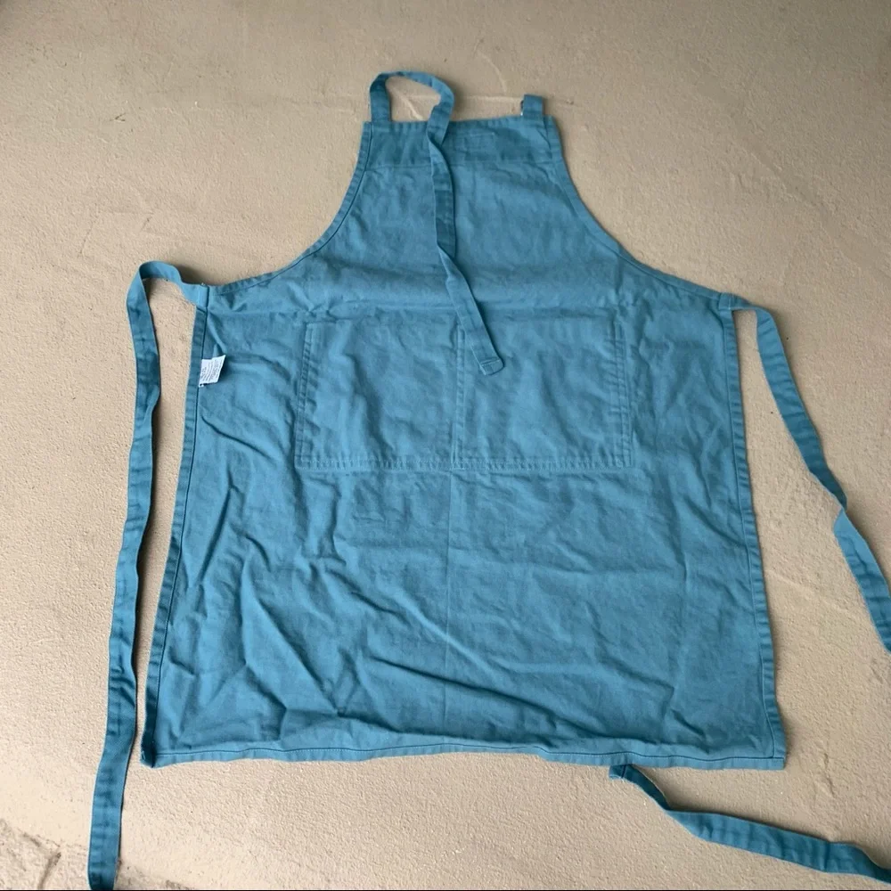 Williams Sonoma Teal Apron for an Adult